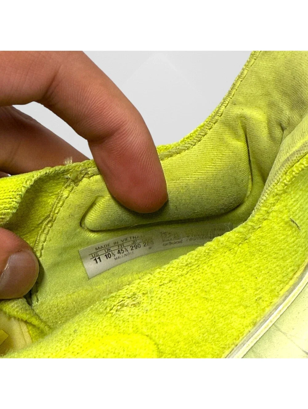 Mens ADIDAS UltraBoost 21’ Solar Yellow Athletic Shoes / Size 11 US 10 UK DIRTY